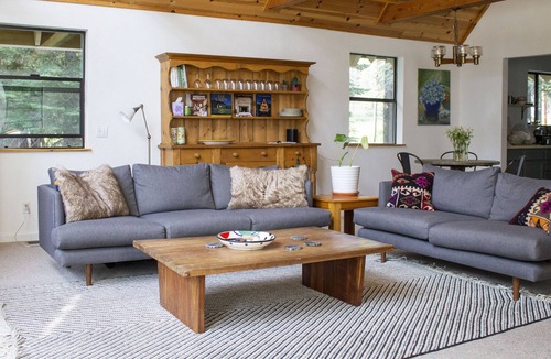 Pla-Vada Woodlands House | Family Friendly Summit Chalet sleeps up to 10
