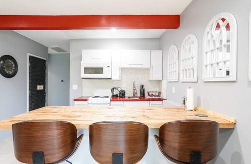 Studio City Condo | Family Fun Condo studio city
