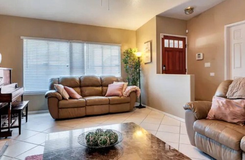 Corona House | Family Home