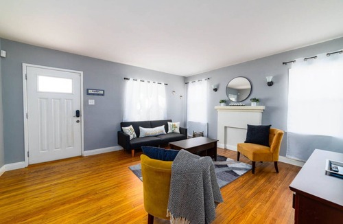 North Long Beach House | Family Home W/Game Room, Close to DT Long Beach :)