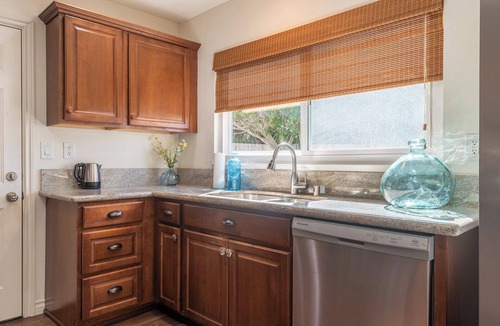 Fire Mountain House | Family Retreat - Pet Friendly | Beach | Legoland