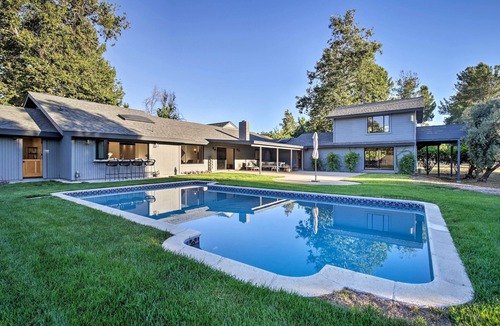 Valley Center Cottage | Family Retreat - Private Tennis Court & Game Room