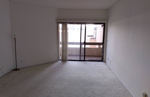 Encino Condo | Fantastic 2-bedroom condo with AC in Encino