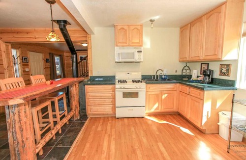 Fawnskin House | Fawnskin Lakeside Cabin - Nice cozy duplex with mountain views with a Jet Tub!