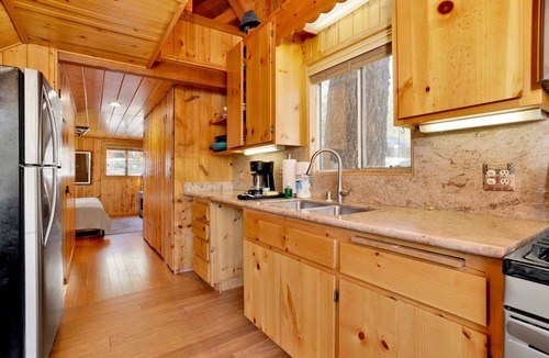 Fawnskin Cabin | Fawnskin Pines #2259
