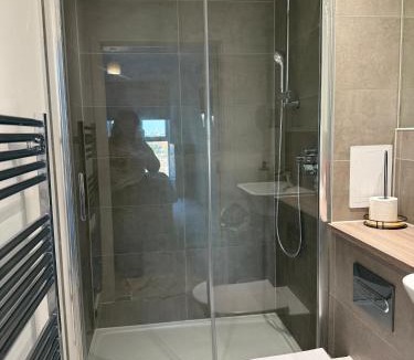 Gascoigne Apartment | Fifi