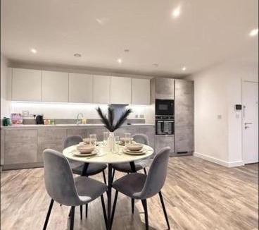 Gascoigne Apartment | Fifi