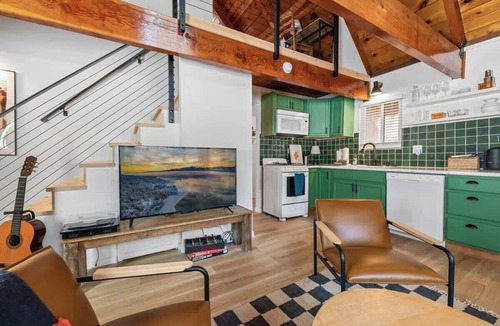 Big Bear City House | Figgy Stardust Spa Grill
