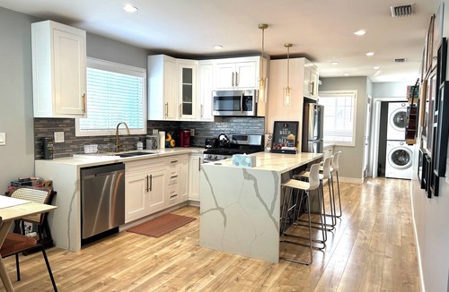 Lake Balboa House | Find Yourself Here