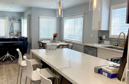 Lake Balboa House | Find Yourself Here