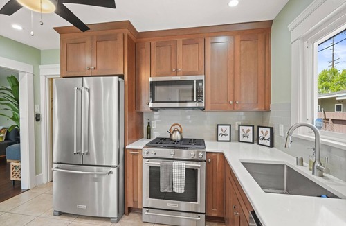 Belmont Heights House | Firepit, Game Room & BBQ - Family-Friendly Home