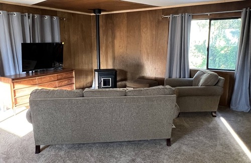 Klamath House | Fisherman’s Guest House