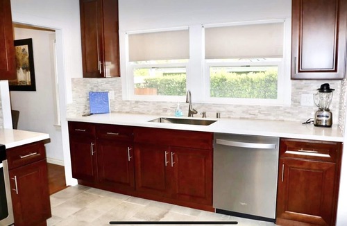 North Central House | Fit for a King in Pasadena. Free Drinks!