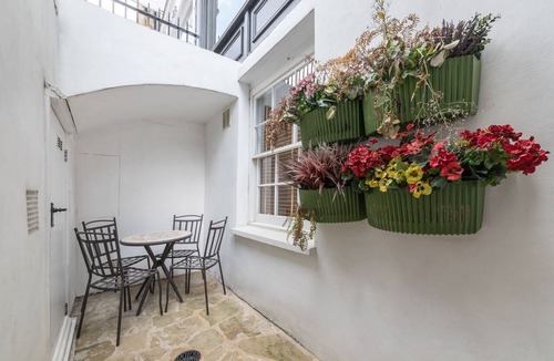 Fitzrovia Apartment | Fitzrovia Duplex · 2-Bed · Private Patio Garden