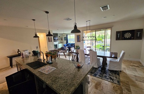 Sun City House | Five-bedroom vacation home located eight minutes from the Menifee Lakes Golf.