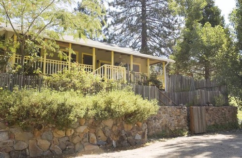 Pinehurst Cabin | Fivespot Cabin, an art and nature lover's retreat