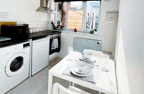 Hereford Apartment | Flat 3 - Eign St. Hereford