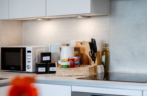 Botwell Condo | Flat 50 - Hayes 4 Sleep/Near Tube
