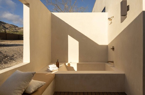 Joshua Tree Highlands House | Fleur by Fieldtrip | Architectural Desert Estate w Pool