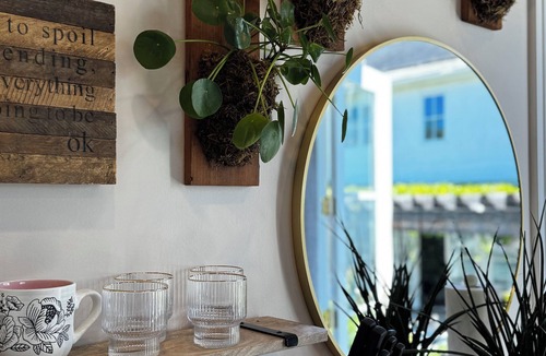 Malaga Cove Apartment | Flora Casita