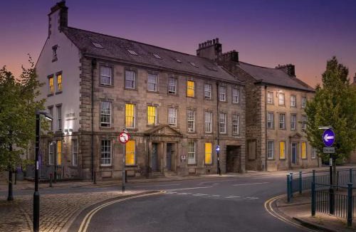 Lancaster Apartment | For Student Only - Cable Street 10 Min Walk to Lancaster Station