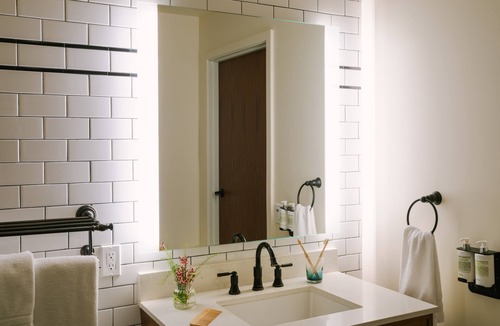 Sawtelle Apartment | Found Santa Monica powered by Sonder | Double Queen Room