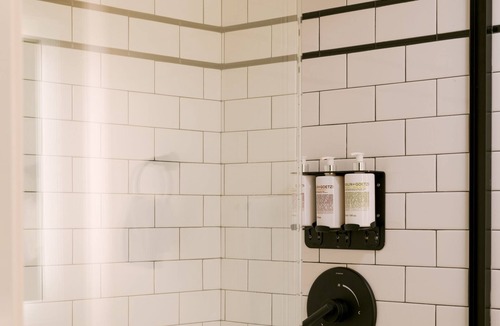 Sawtelle Apartment | Found Santa Monica powered by Sonder | Double Queen Room