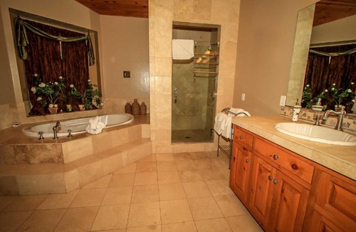 Evergreen Estates House | Four Happy Bears Estate #1277