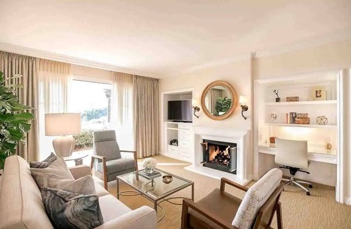 Aviara Resort | Four Seasons Aviara One Bedroom Residence King Bed