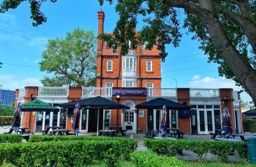 Custom House Hotel | Fox Connaught London ExCel