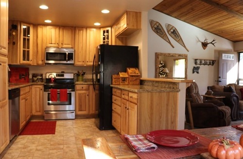 Eagle Mountain Estates House | Fox Farm, Cozy cabin with a game room, hot tub, & 2 decks in a great location!