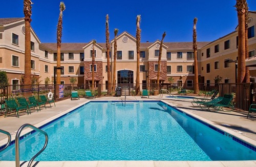 Palmdale Apartment | Free Breakfast. Outdoor Pool & Hot Tub. Near Edwards Air Force Base!