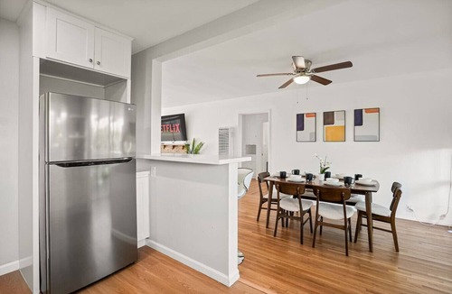 North Long Beach Apartment | Free Garage Parking | 30 Min to Disneyland