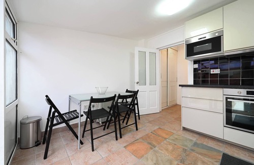 White Hart Lane House | Full house 2 bedrooms, 2 bathrooms, near tube st