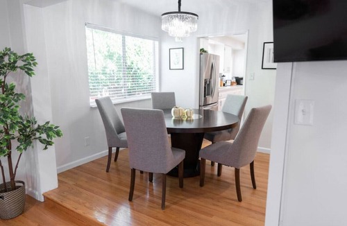 Northwest Anaheim House | FULLERTON GEM: SPACIOUS 3BR HOUSE w/GARAGE & FENCED YARD/PATIO p56