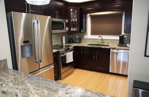 Santa Clara Condo | Fully Equipped Apt w/Impeccable Service-FAST Wi-Fi