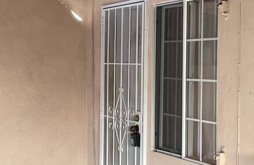 Riverview West House | Fully Independent and Furnished 1 Bedroom with Attached Bath Santa Ana.