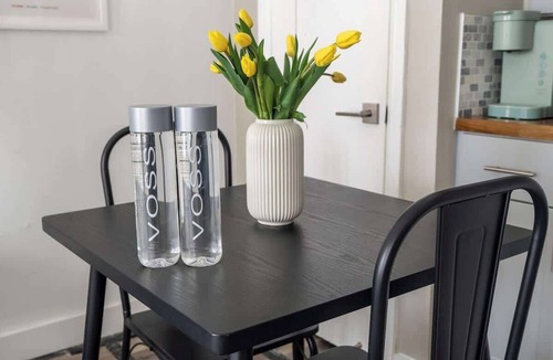Hollywood Apartment | Furnished Bachelor in Hollywood