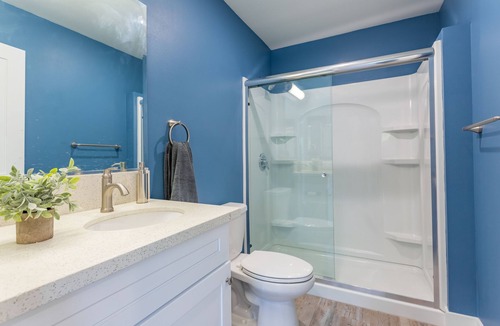 Wilshire House | Furnished Ktown 5 Bedroom Townhouse With Free Parking