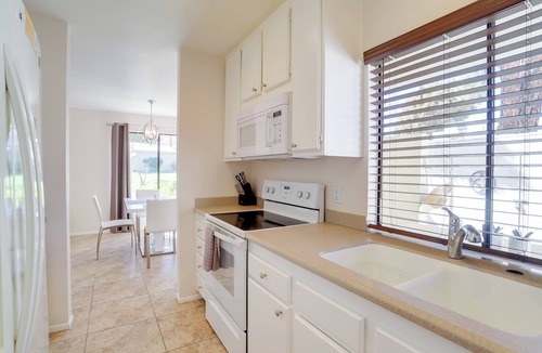 Palm Desert House | Furnished Patio + Mtn View: Palm Desert Retreat