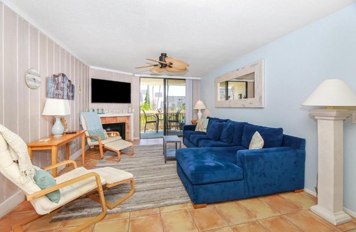 Townsite House | G222 - Paradise Found