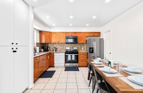 Norwalk House | Game Room & In-Unit Laundry - 15 Min to Disney!
