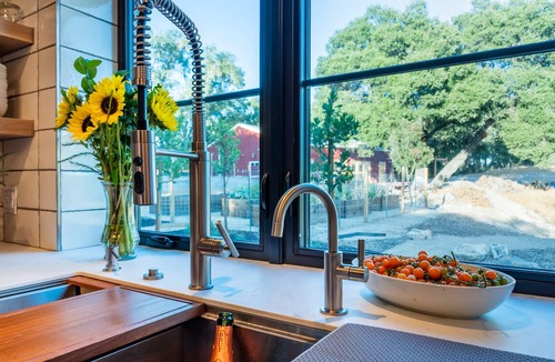 Templeton House | Garden House at Oak & Vine-Epitome of Country Living with Luxurious Comforts!