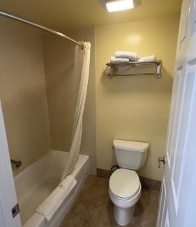 Glendora Hotel | Garden Inn and Suites Glendora