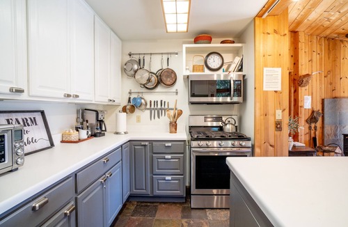 Carmel Valley House | Gated Carmel Valley Retreat with 20 Acres, Pool & Hot Tub
