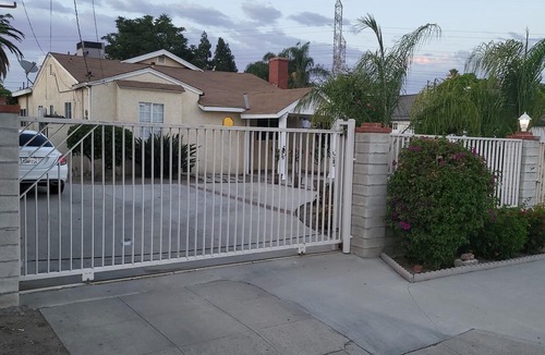North Hollywood House | Gated Family Home in NOHOn
