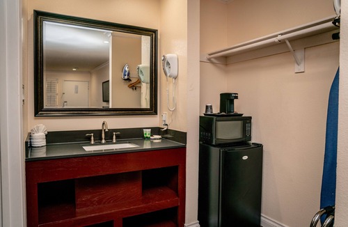 Gardena Hotel | Gateway Inn Gardena
