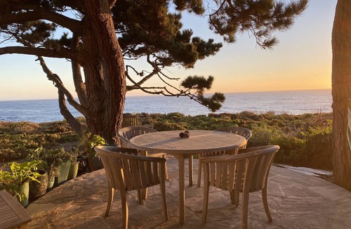 Carmel Riviera House | Gateway to Big Sur, 10 min to Carmel restaurants. Pebble Beach 8 miles away