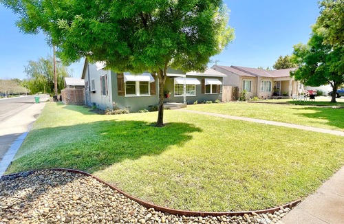 Porterville House | Gateway to the Sequoias