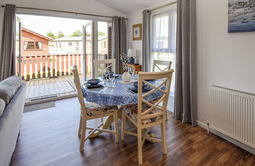 South Lakeland Leisure Village Cottage | 2 bedroom accommodation in Warton, near Carnforth
